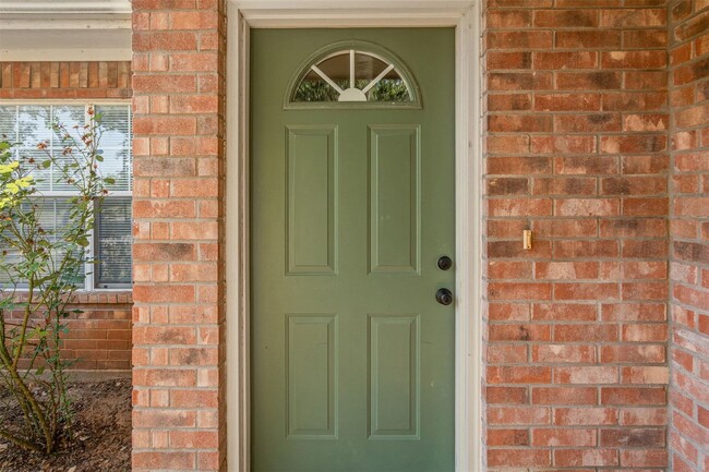Building Photo - Charming Home In Weatherford