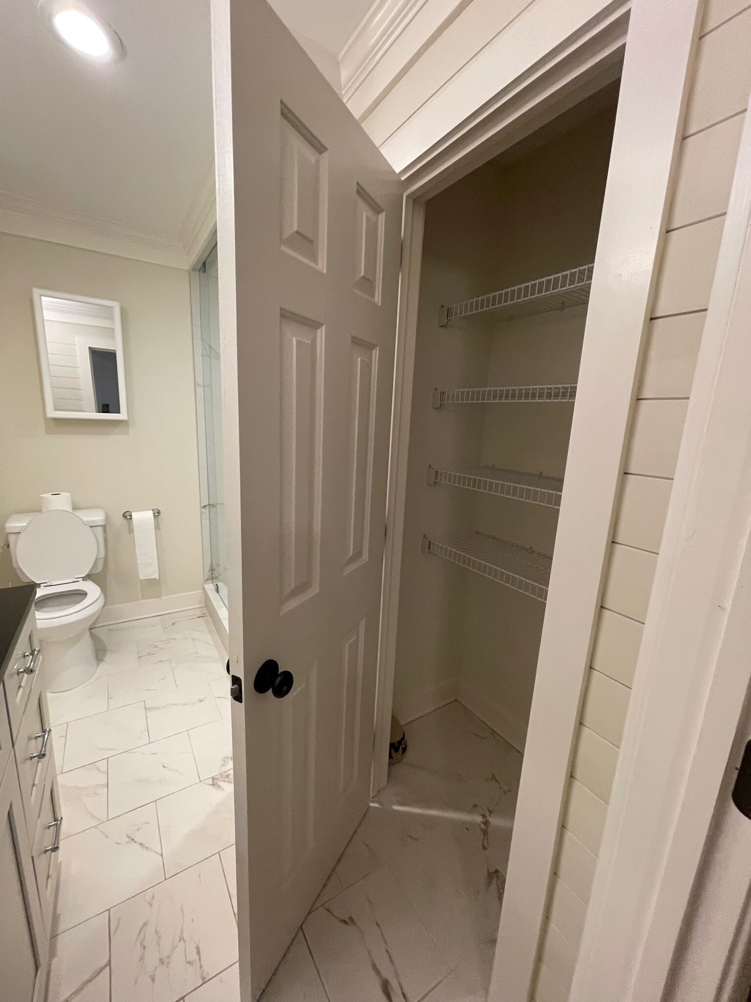 Linen Closet - 2808 10th Ct S