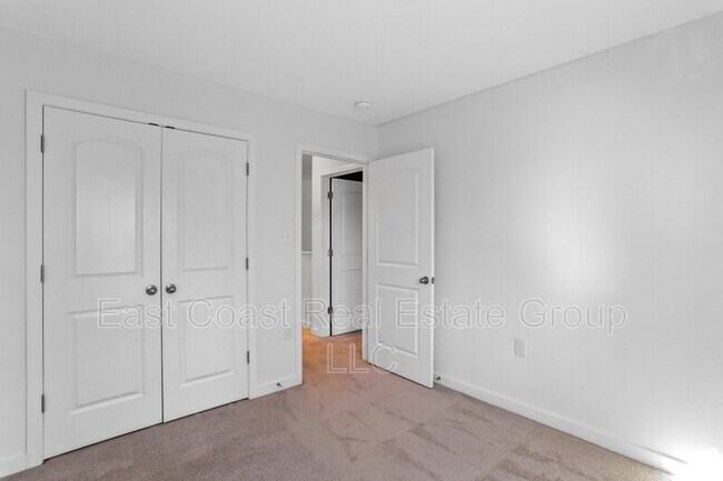 Building Photo - 43 Savage Ct