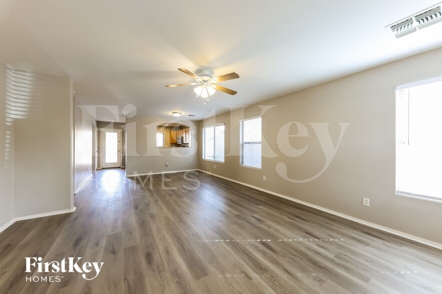 Building Photo - 14088 W Larkspur Dr