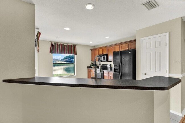 Building Photo - 2630 Edgewater Falls Dr