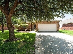 Building Photo - 2816 Weslayan Dr