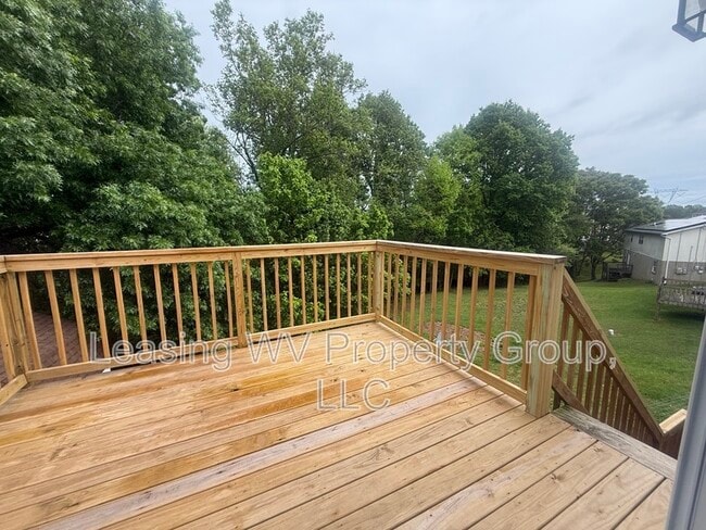 Building Photo - 448 Kingswood Dr