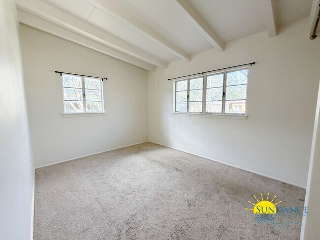 Building Photo - Lovely 3 Bedroom Home in Fort Walton