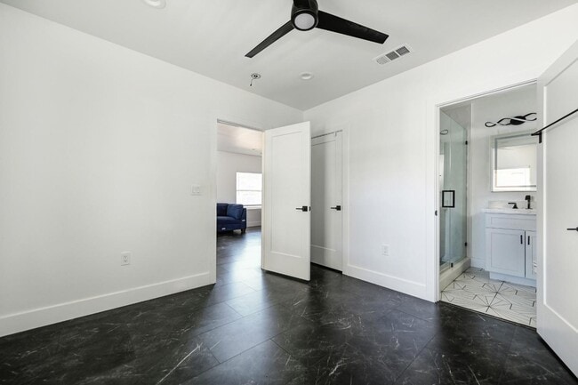 Building Photo - 2111 35th St