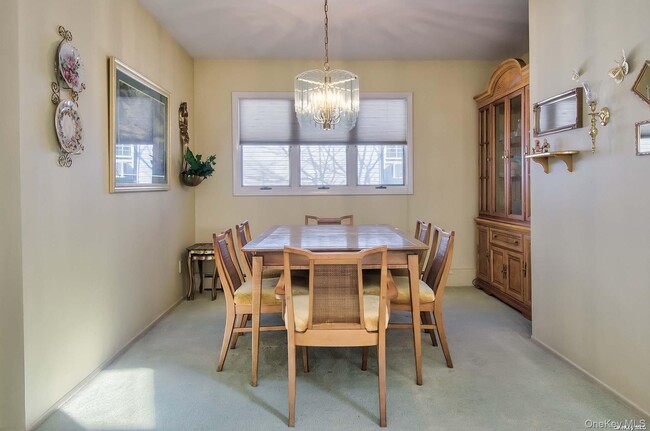 Building Photo - 450 Lenox Rd