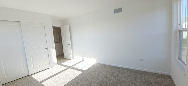 Building Photo - 3756 Fender St