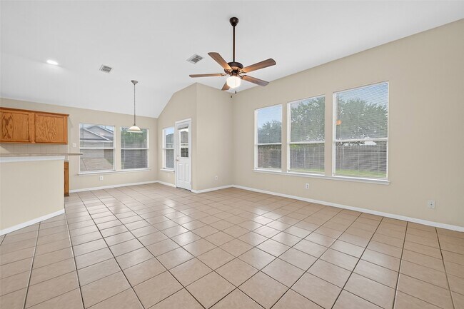 Building Photo - 17230 Hollow Sands Ct
