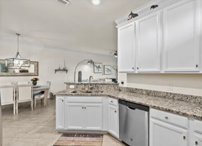 Building Photo - 12230 Amica Loop