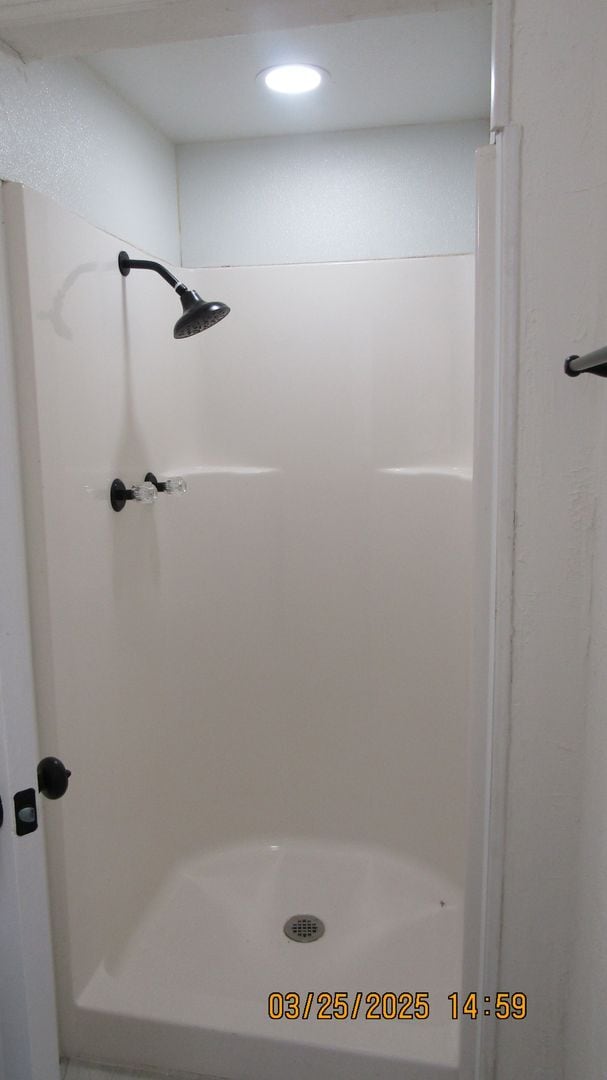 Building Photo - Newly renovated spacious cottage in Mountain View Subdivision!