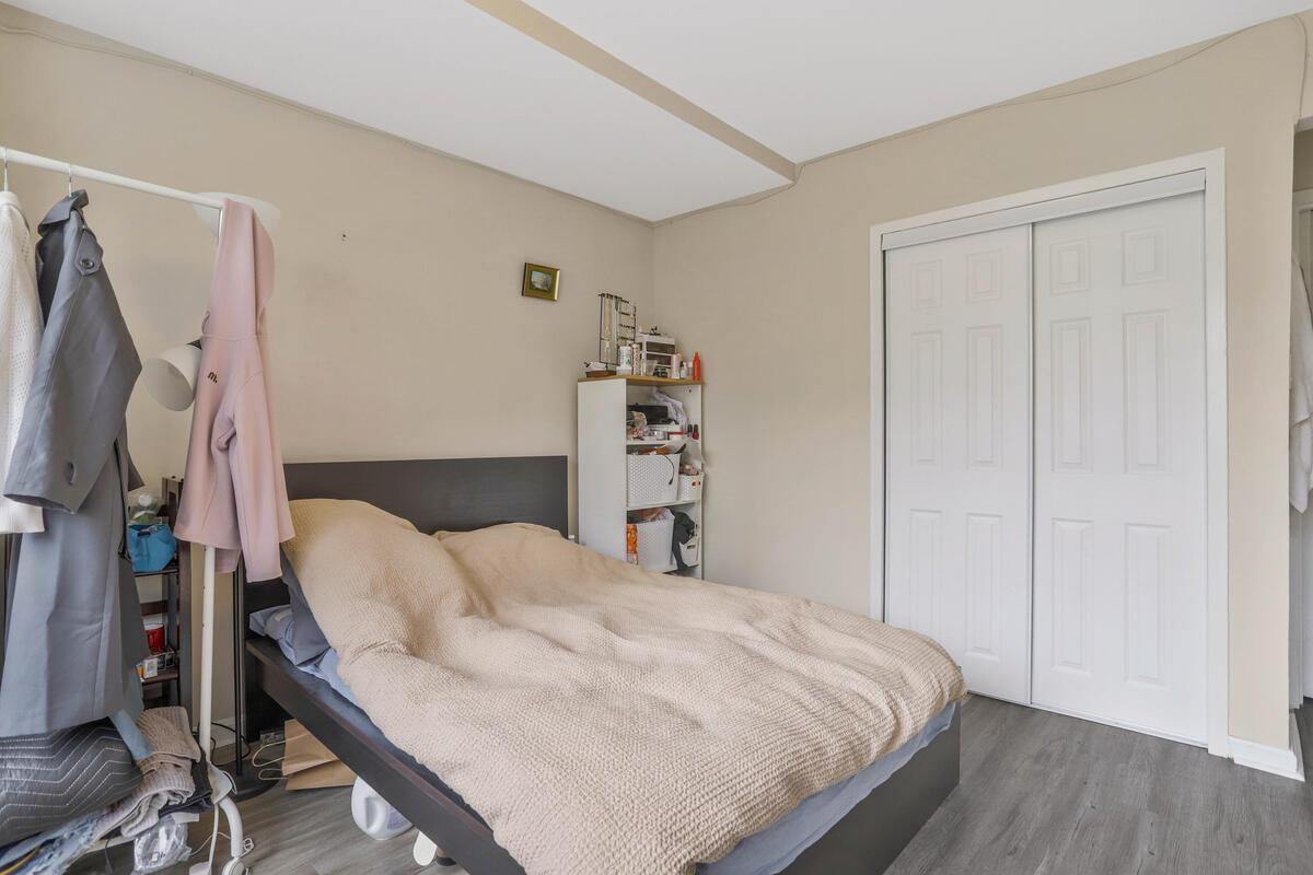 Bedroom 2 - 1121 Arlington Blvd