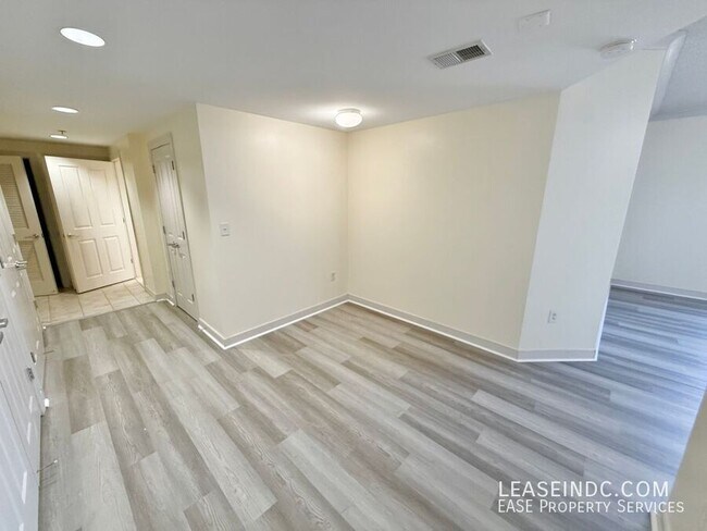 Building Photo - 777 7th St NW
