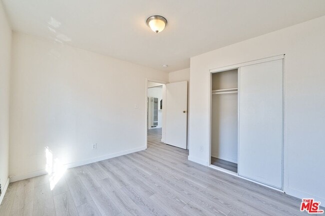 Building Photo - 431 W 112th St