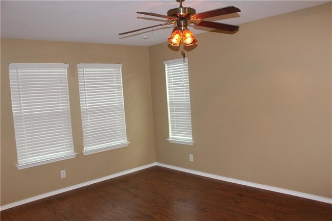 Building Photo - 386 McGarity