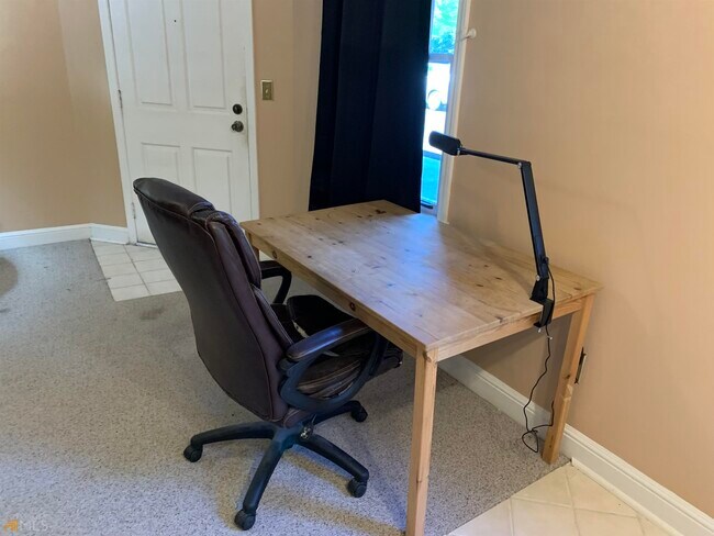 Building Photo - 757 Houston Mill Rd NE