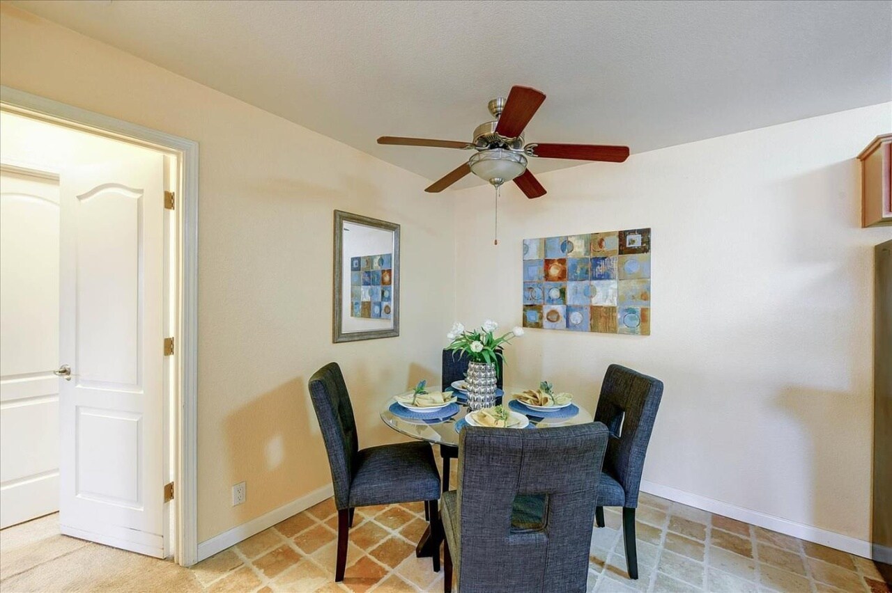 Building Photo - 456 Dempsey Rd