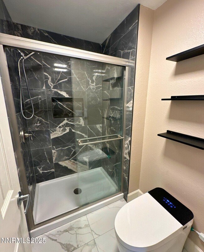 Building Photo - 1725 Catham Ln