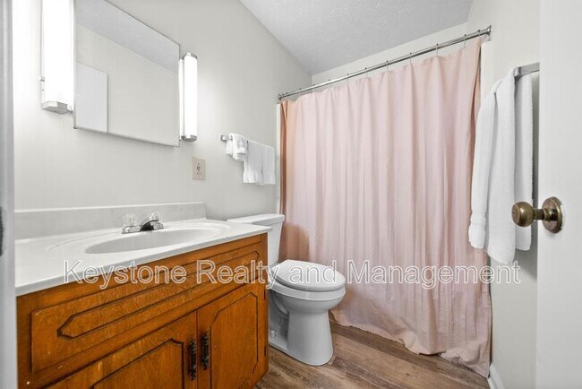 Building Photo - 0 100 Laurel Cove Dr