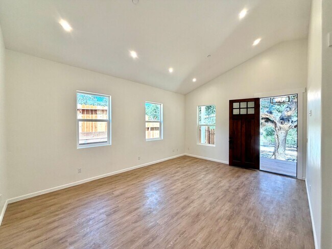 Building Photo - New Modern Farmhouse Cottage Coming Soon!