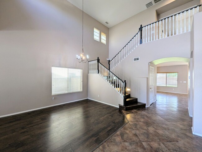Building Photo - 17453 W Navajo St