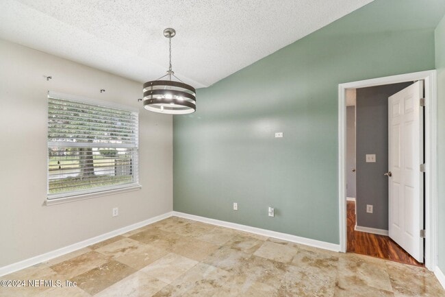 Building Photo - 14018 Fish Eagle Dr E