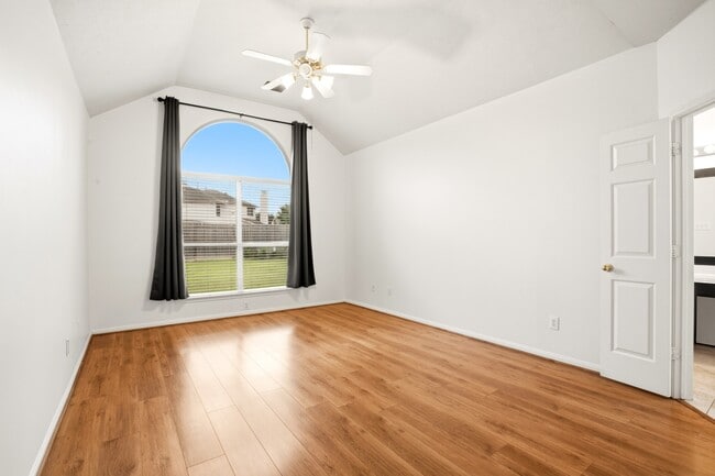 Building Photo - 3906 Tigris Ridge Dr