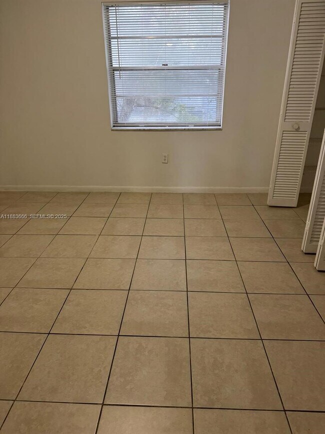 Building Photo - 2401 Van Buren St