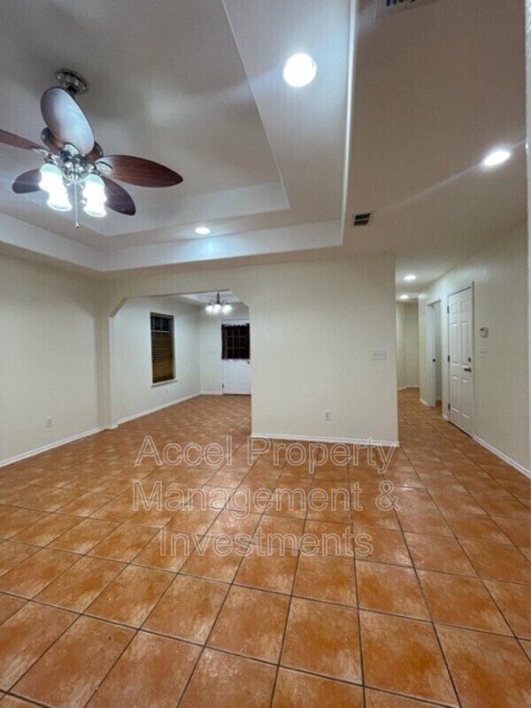 Building Photo - 1606 S Kumquat St