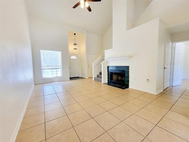 Building Photo - 7400 Muffin Dr