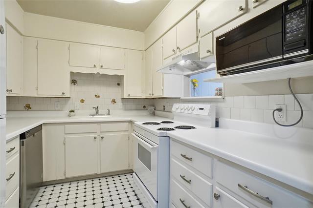 Building Photo - 3215 Las Vegas Trail