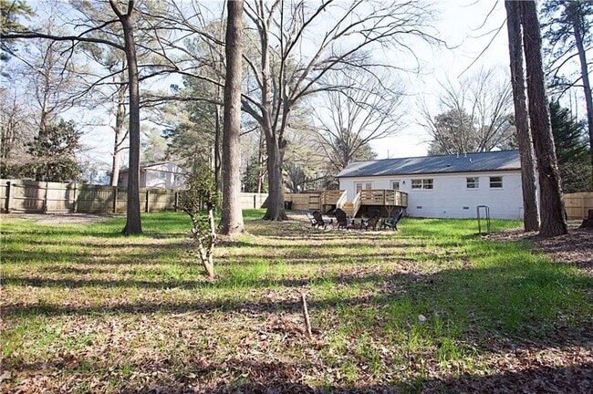 Building Photo - 387 Michael Dr