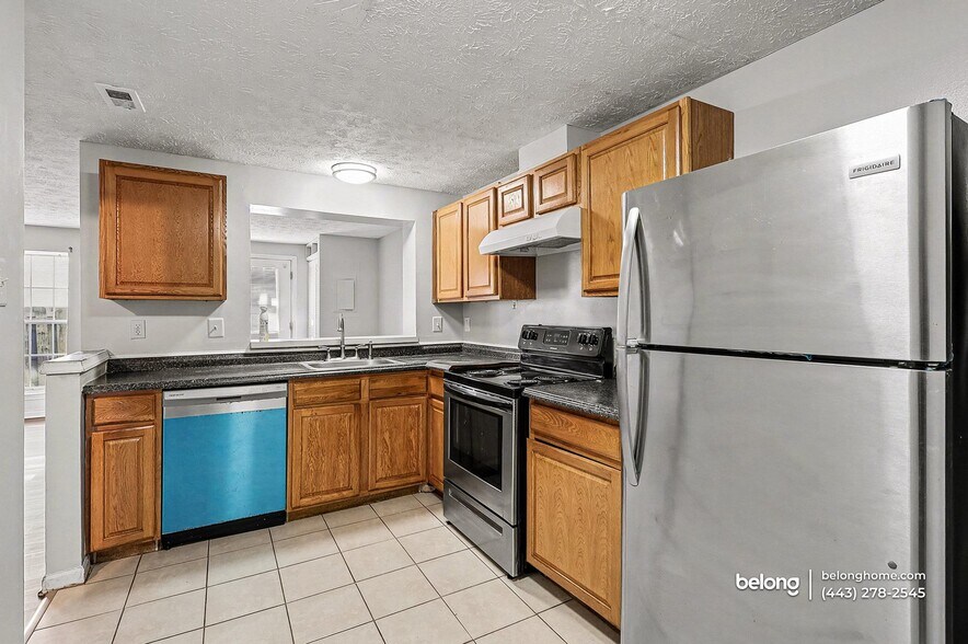 Building Photo - 535 Pensacola Dr