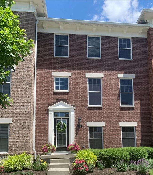 Building Photo - 12729 Vanderhorst St