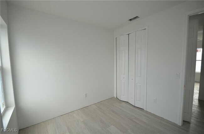 Building Photo - 272 Pelton Cir