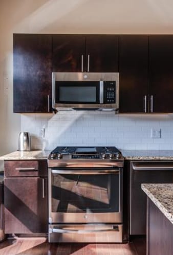 Building Photo - 803 E Mifflin St