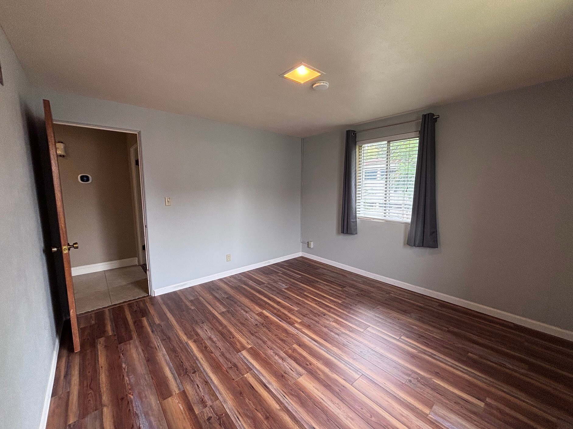 Building Photo - 108 N Garfield Ave