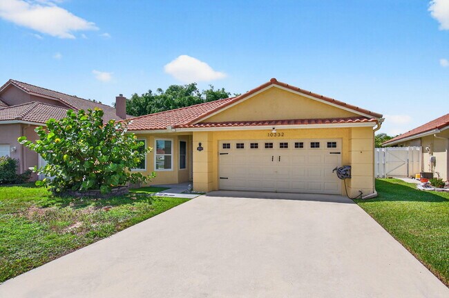 Building Photo - 10332 Islander Dr