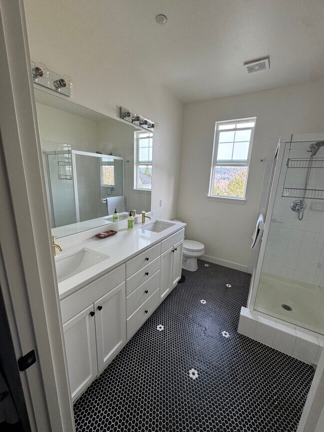 Building Photo - 15517 134th Pl NE