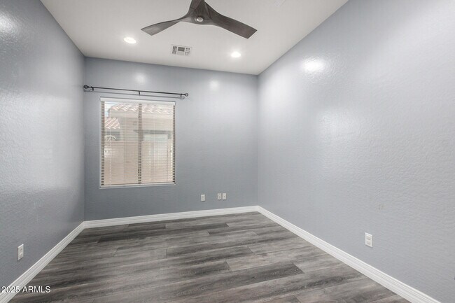 Building Photo - 4196 N 157th Ave