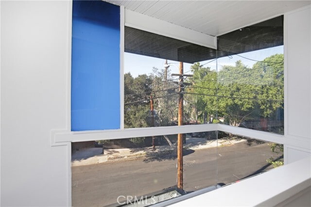 Building Photo - 5038 Aldama St