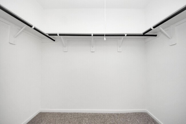 Building Photo - 14315 Leafy Willow Dr