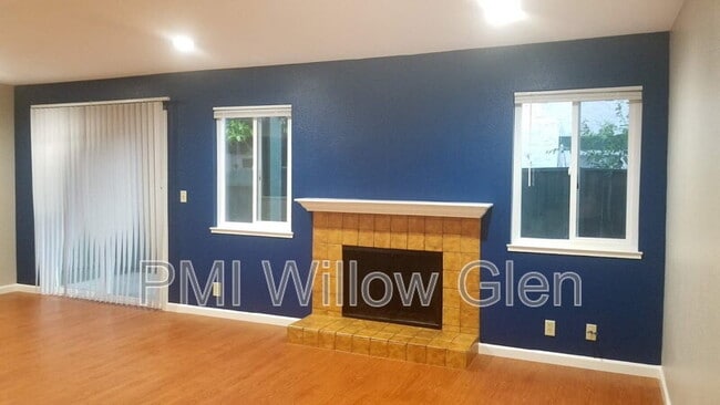 Building Photo - 393 Englert Ct