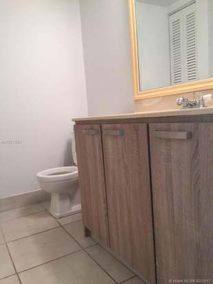 Building Photo - 13499 Biscayne Blvd