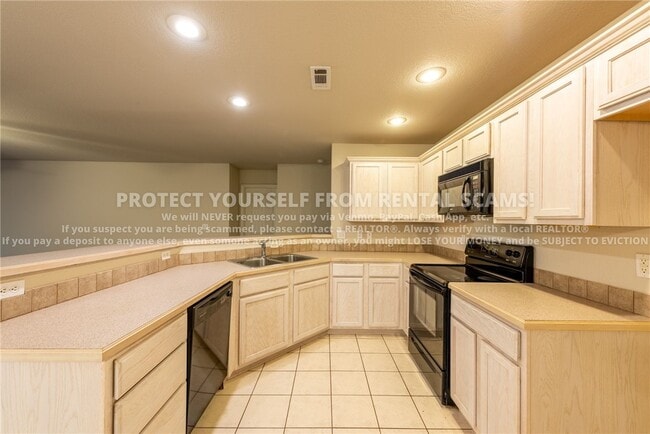 Building Photo - 4312 W Pecan St