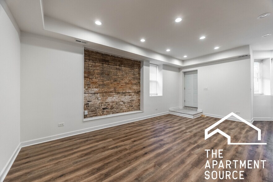 Building Photo - 2112 N Campbell Ave