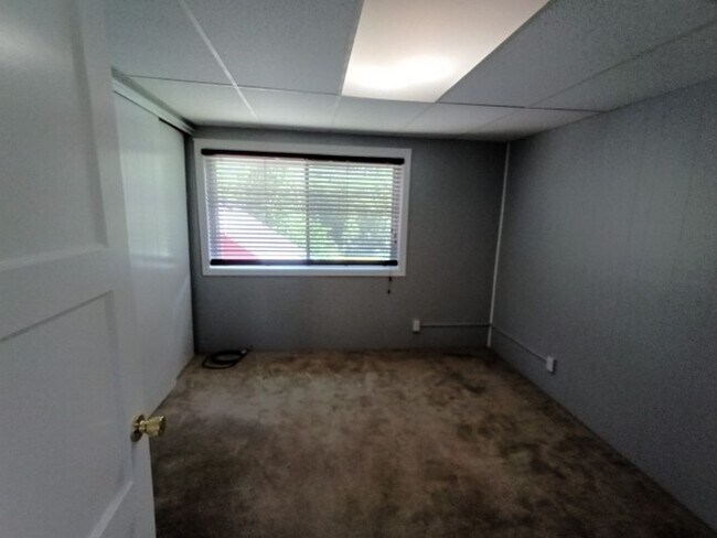Building Photo - 31437 Alcona Ct