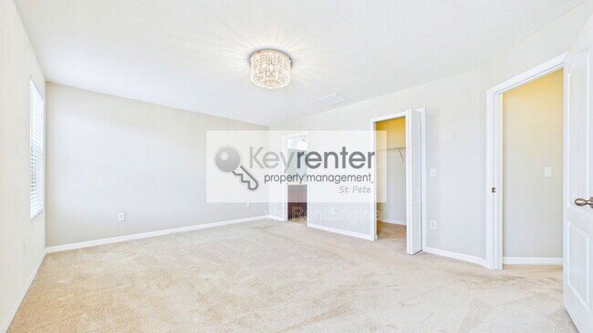 Building Photo - 14517 Dunrobin Dr