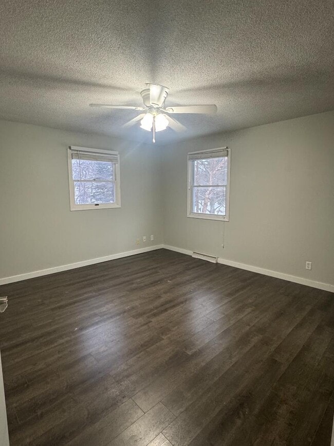 Building Photo - 1519 Trebor Rd