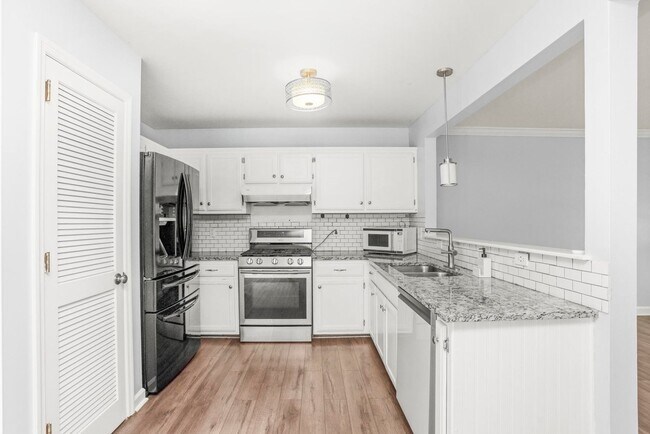 Building Photo - 2845 Jessie Ct