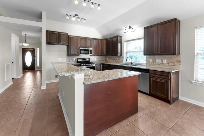 Building Photo - 2722 Bronze Loquate Ct